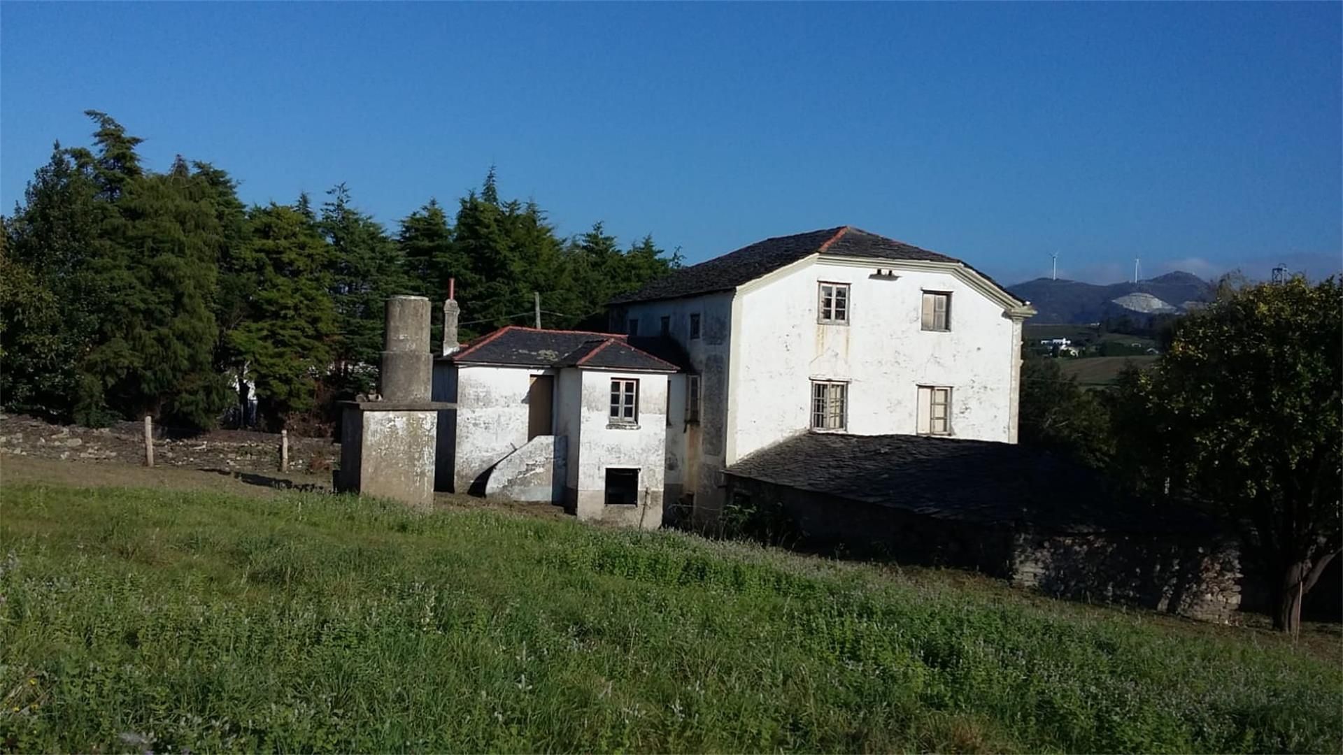 Exterior view of House or chalet for sale in Navia