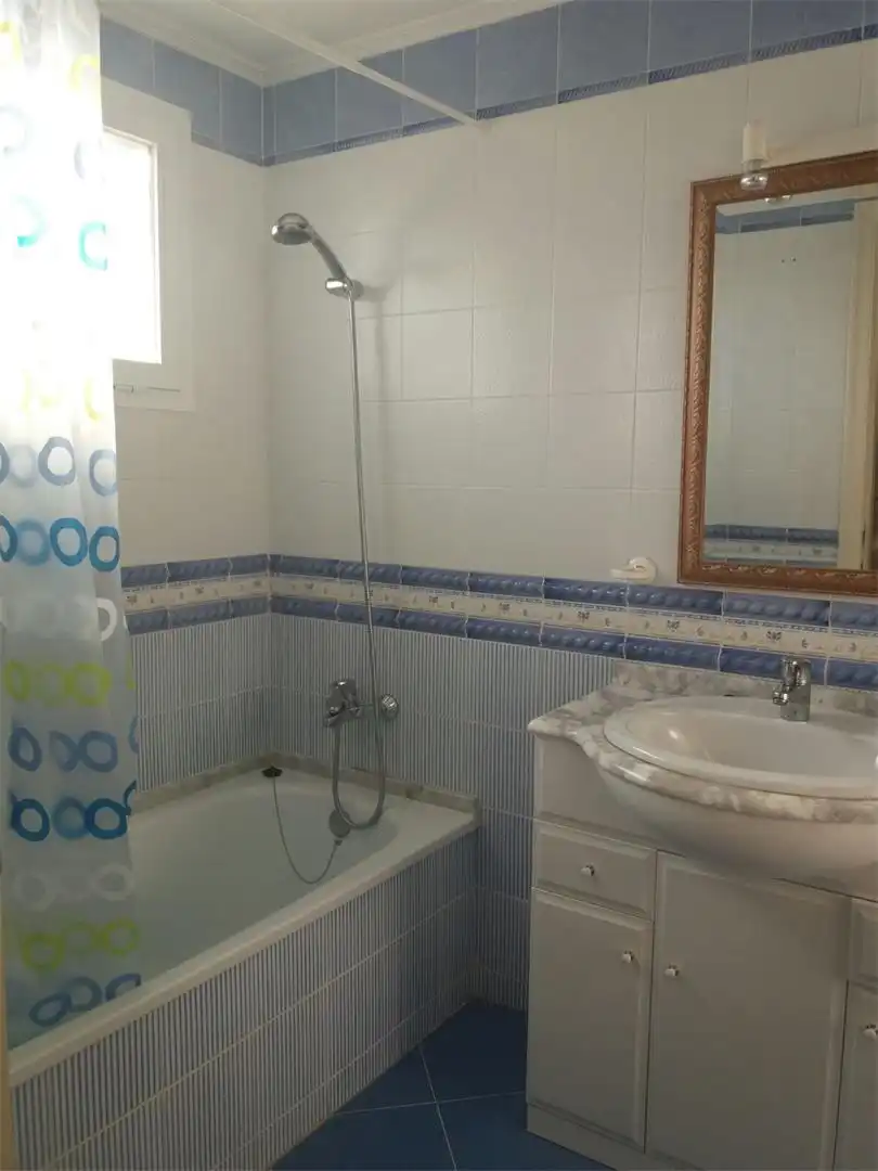 Baño de Piso en venta en Benicasim / Benicàssim con Aire acondicionado, Terraza y Piscina