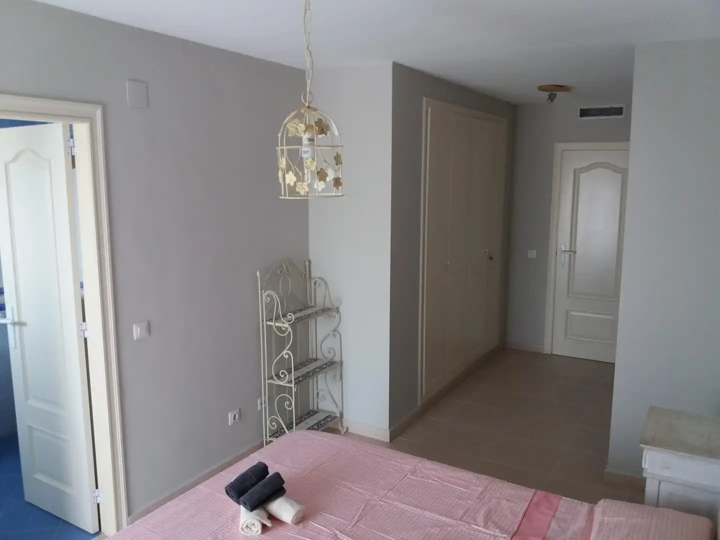 Habitación de Piso en venta en Benicasim / Benicàssim con Aire acondicionado, Terraza y Piscina