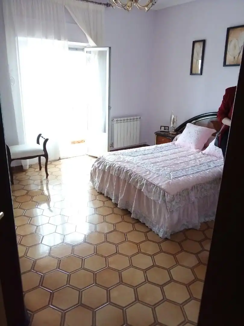 Piso en venta en Calle Olivarillo, Torrenueva Habitación de Piso en venta en Torrenueva con Terraza y Balcón