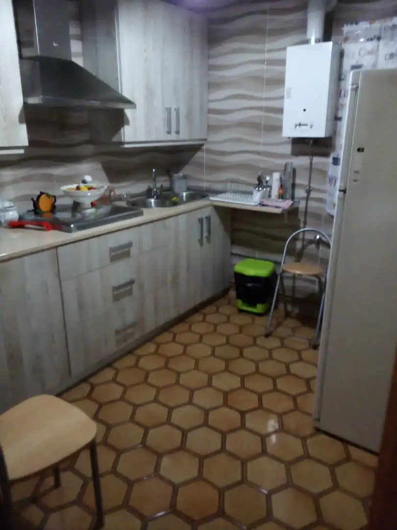 Piso en venta en Calle Olivarillo, Torrenueva Cocina de Piso en venta en Torrenueva con Terraza y Balcón
