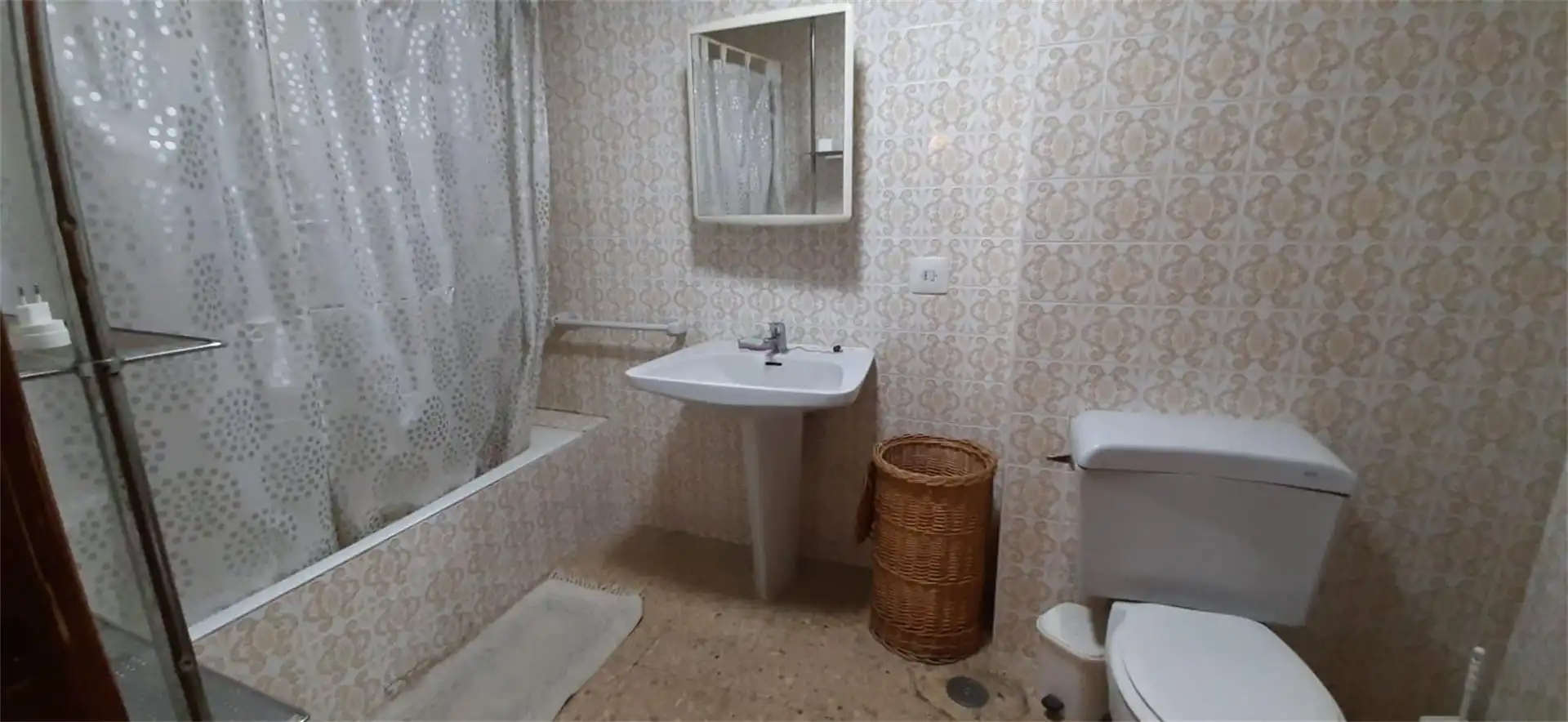 Bathroom of Flat for sale in Béjar  with Heating, Parquet flooring and Terrace