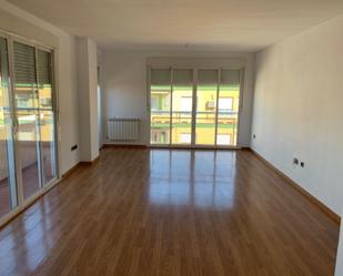 Sala d'estar de Àtic en venda en Linares amb Aire condicionat i Terrassa