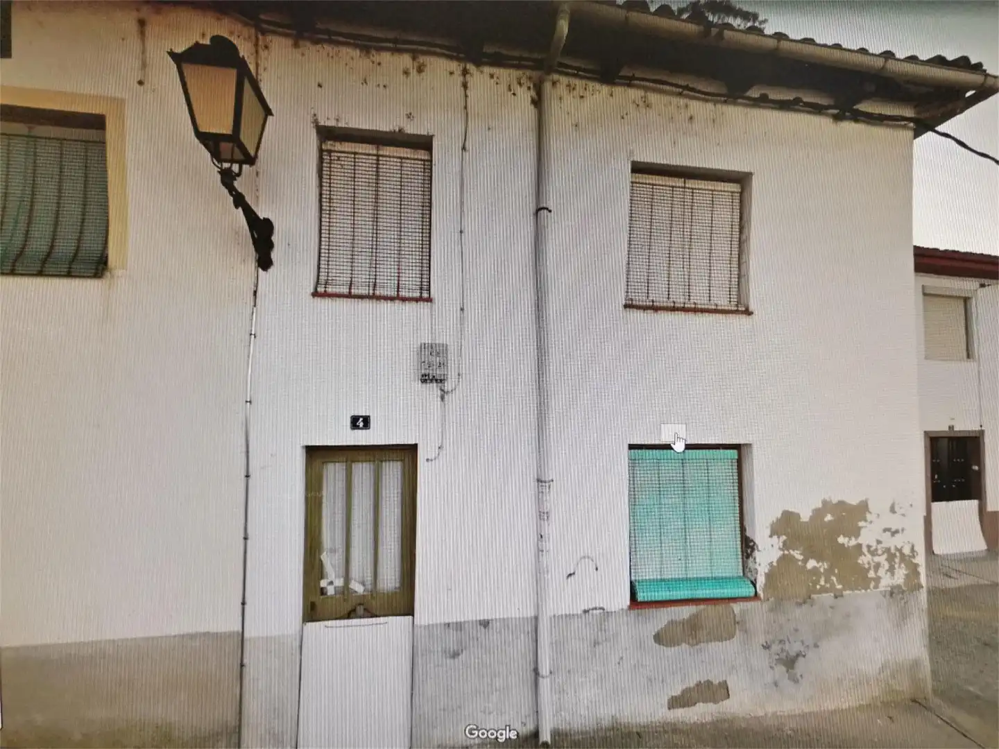 Außenansicht von Einfamilien-Reihenhaus zum Verkauf in Villamañán mit Balkon