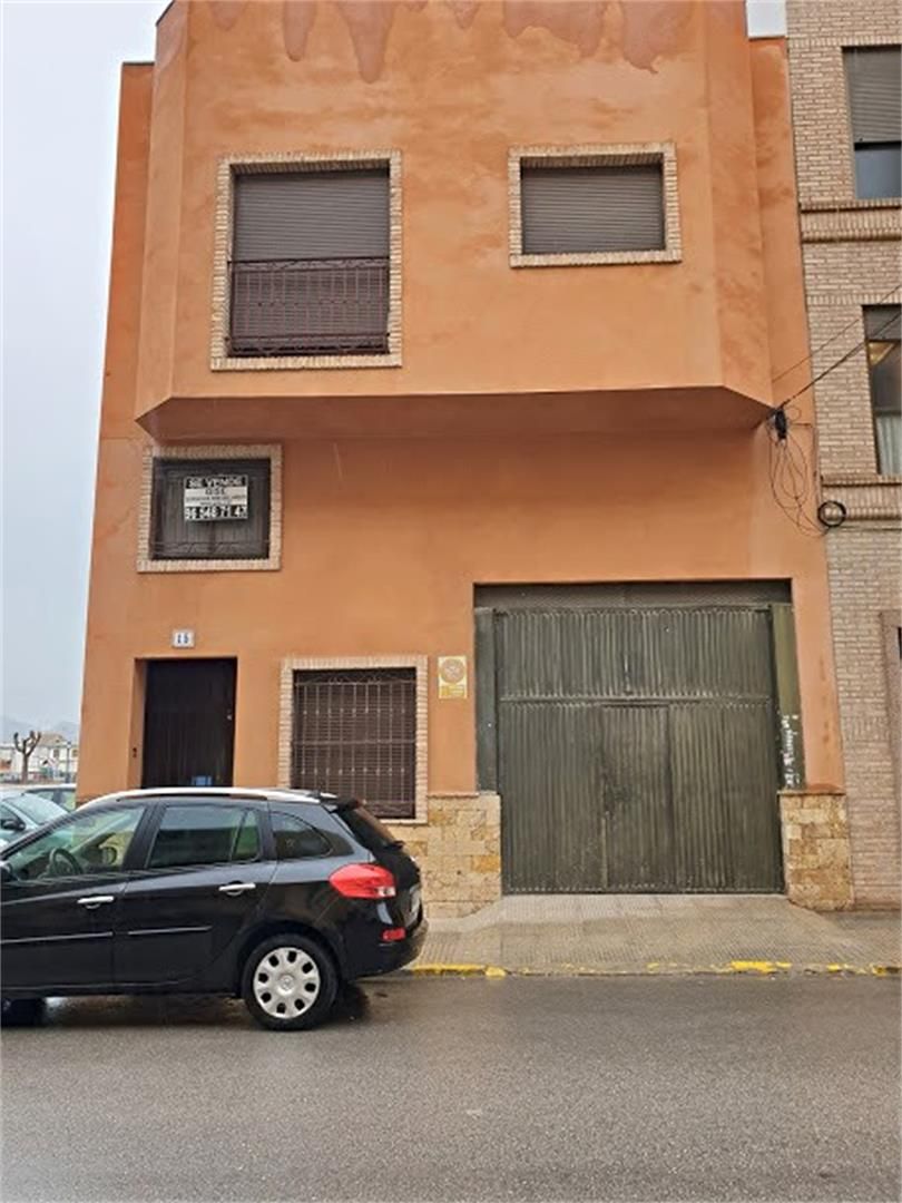 Vista exterior de Casa adosada en venda en Albatera amb Terrassa