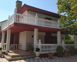 Vista exterior de Casa o xalet en venda en  Jaén Capital amb Aire condicionat, Calefacció i Jardí privat