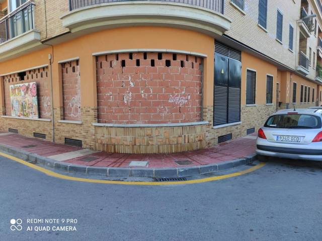 Local comercial en Alquiler en Calle Poeta Federico García Lorca, 11 en La Raya