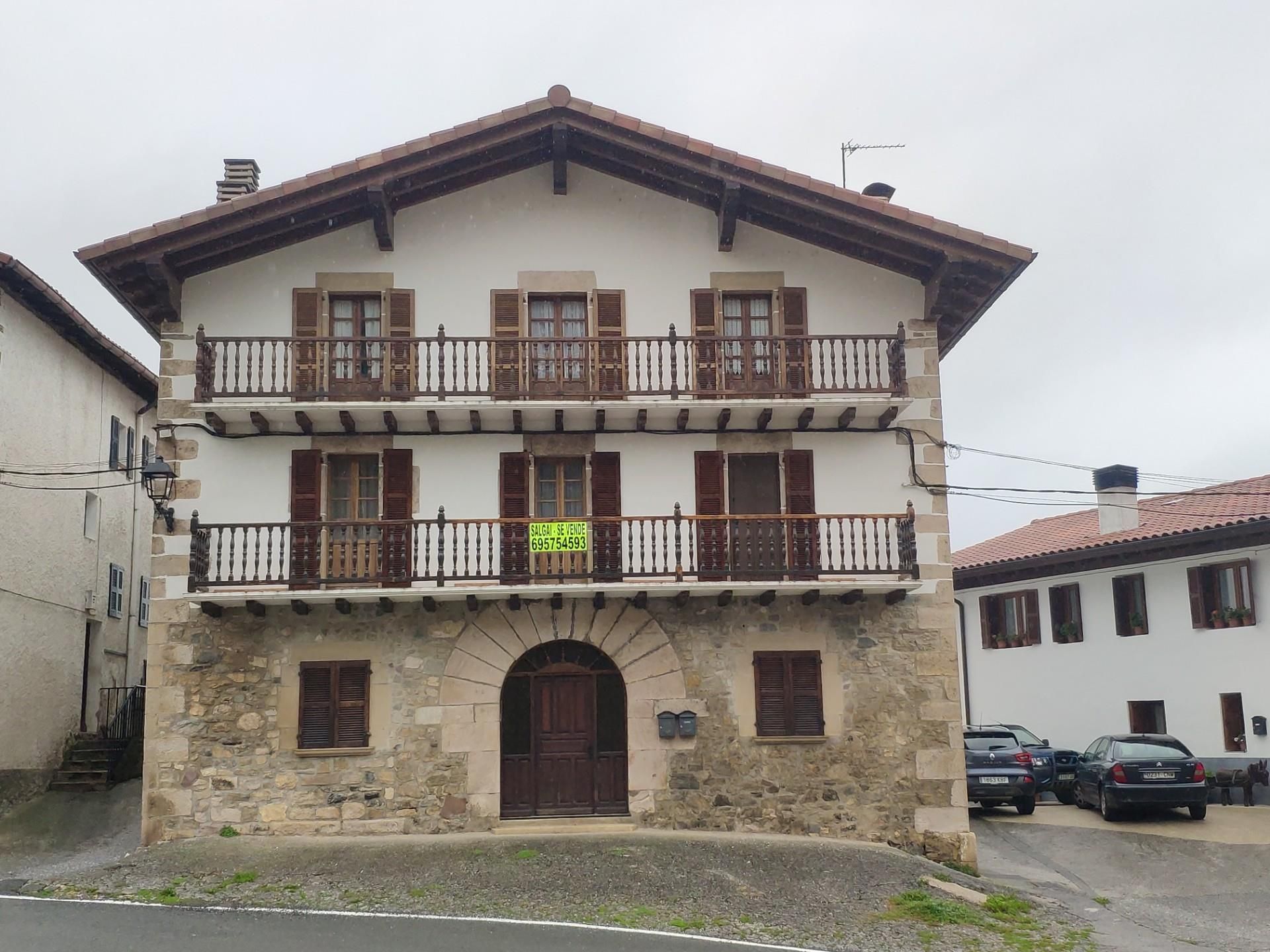 Exterior view of Flat for sale in Eratsun  with Heating, Private garden and Storage room