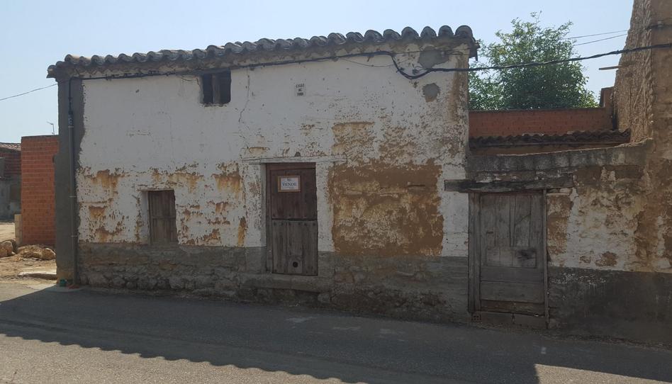 Foto 1 de Casa adosada en venta en Calle Toro, Venialbo, Zamora