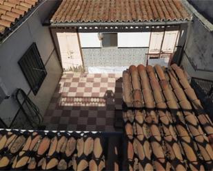 Vista exterior de Planta baixa en venda en Linares amb Aire condicionat i Terrassa