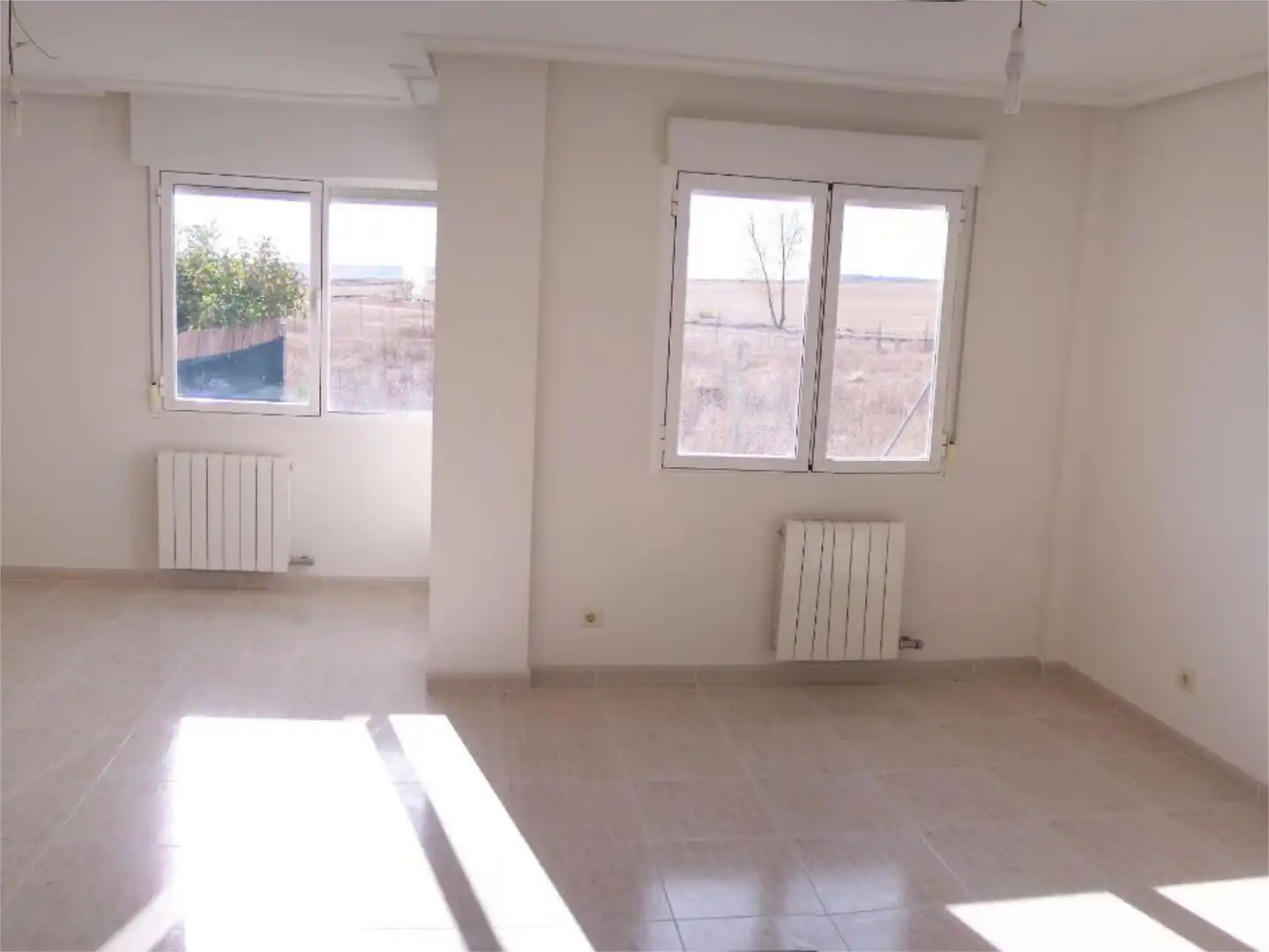 Wohnung zum Verkauf in Urbanización Los Rosales, 4, Merindad de Río Ubierna Schlafzimmer von Wohnung zum Verkauf in Merindad de Río Ubierna mit Heizung, Privatgarten und Parkett