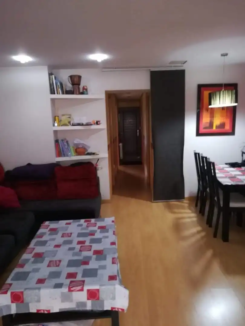 Sala d'estar de Casa adosada en venda en Valladolid amb Calefacció, Jardí privat i Parquet