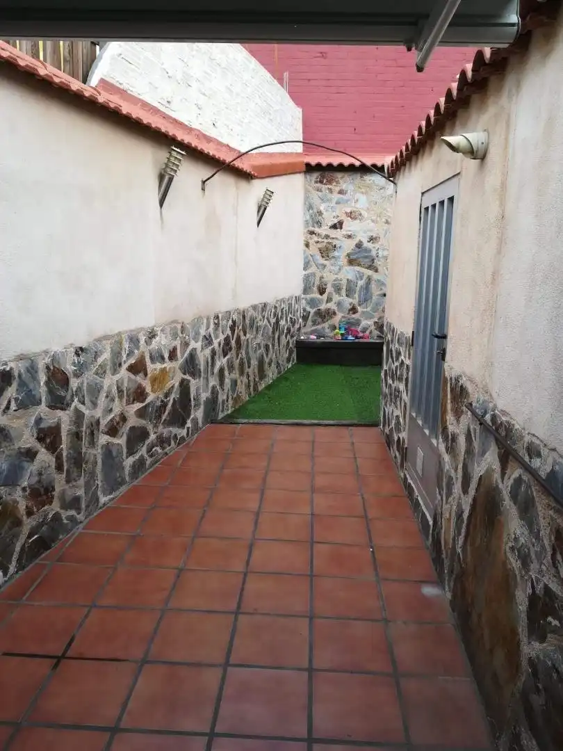 Terrassa de Casa adosada en venda en Valladolid amb Calefacció, Jardí privat i Parquet