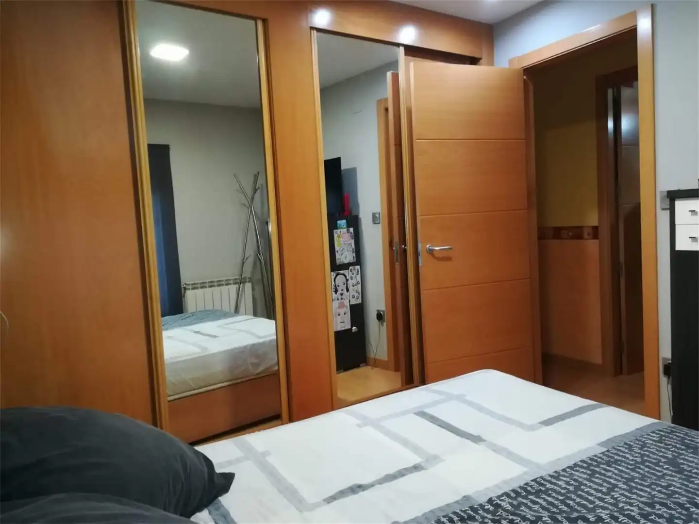 Dormitori de Casa adosada en venda en Valladolid amb Calefacció, Jardí privat i Parquet