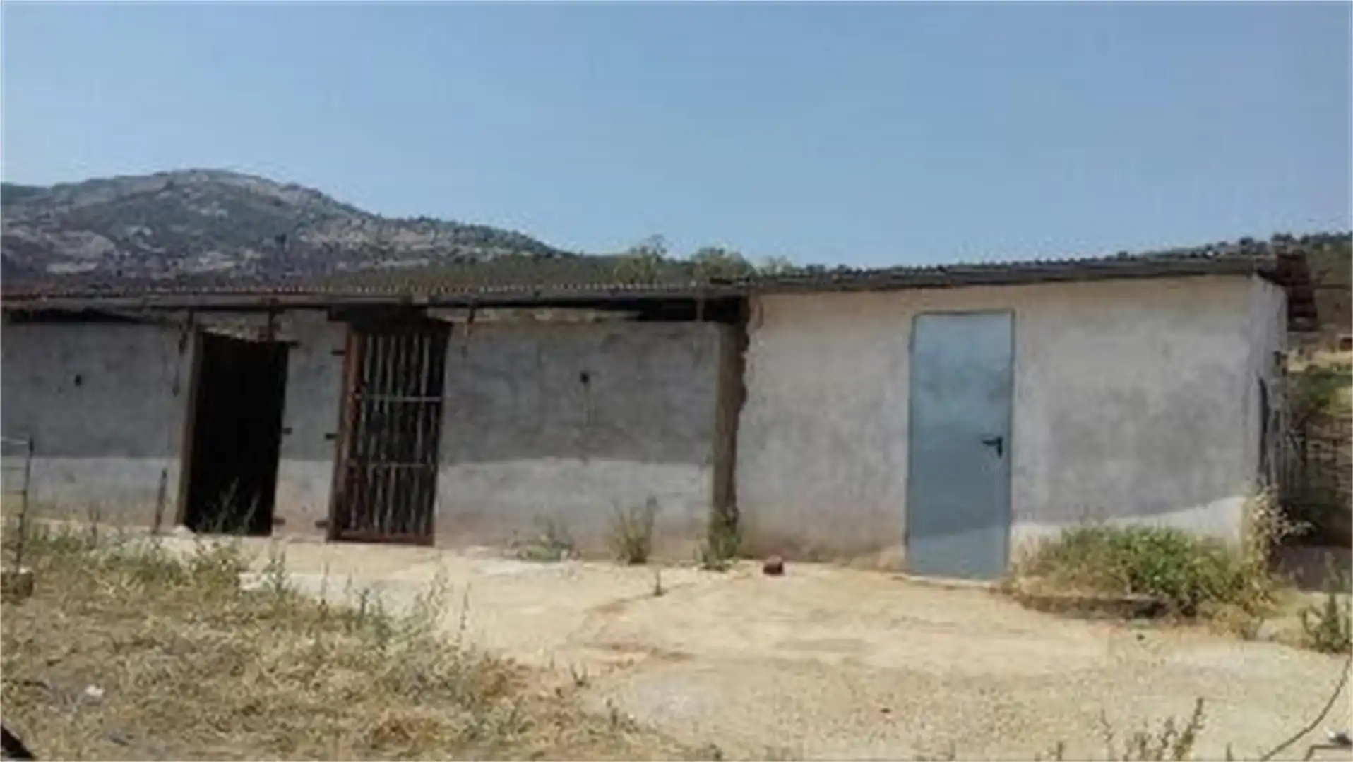 Vista exterior de Finca rústica en venta en Peñalsordo con Aire acondicionado, Calefacción y Piscina