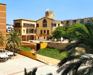 Vista exterior de Pis en venda en Santa Coloma de Gramenet amb Balcó