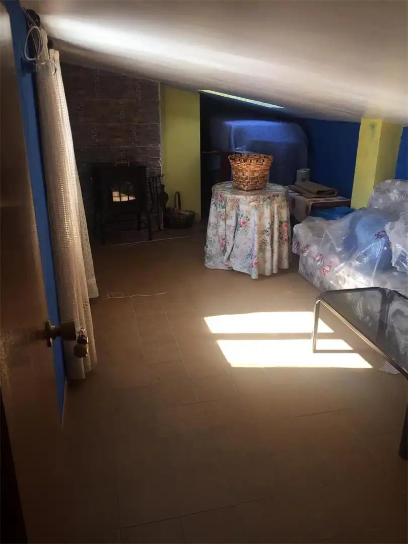 Piso en venta en Avenida José Antonio, 10, Salas de los Infantes Piso en venta en Salas de los Infantes con Calefacción, Parquet y Trastero