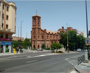 Vista exterior de Pis per a compartir en  Madrid Capital amb Aire condicionat