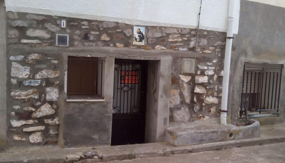 Foto 1 de Casa adosada en venda a Te-v-1611, Loscos, Teruel