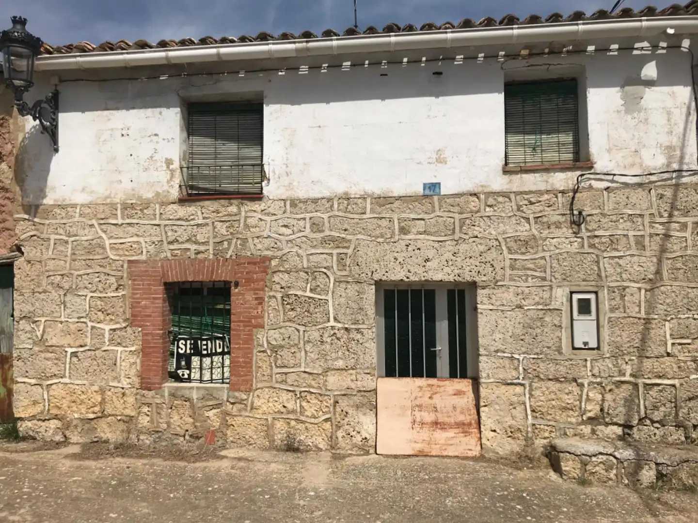 Finca rústica en venta en Calle Iglesia, 4, Villaquirán de la Puebla Vista exterior de Finca rústica en venta en Villaquirán de la Puebla con Amueblado