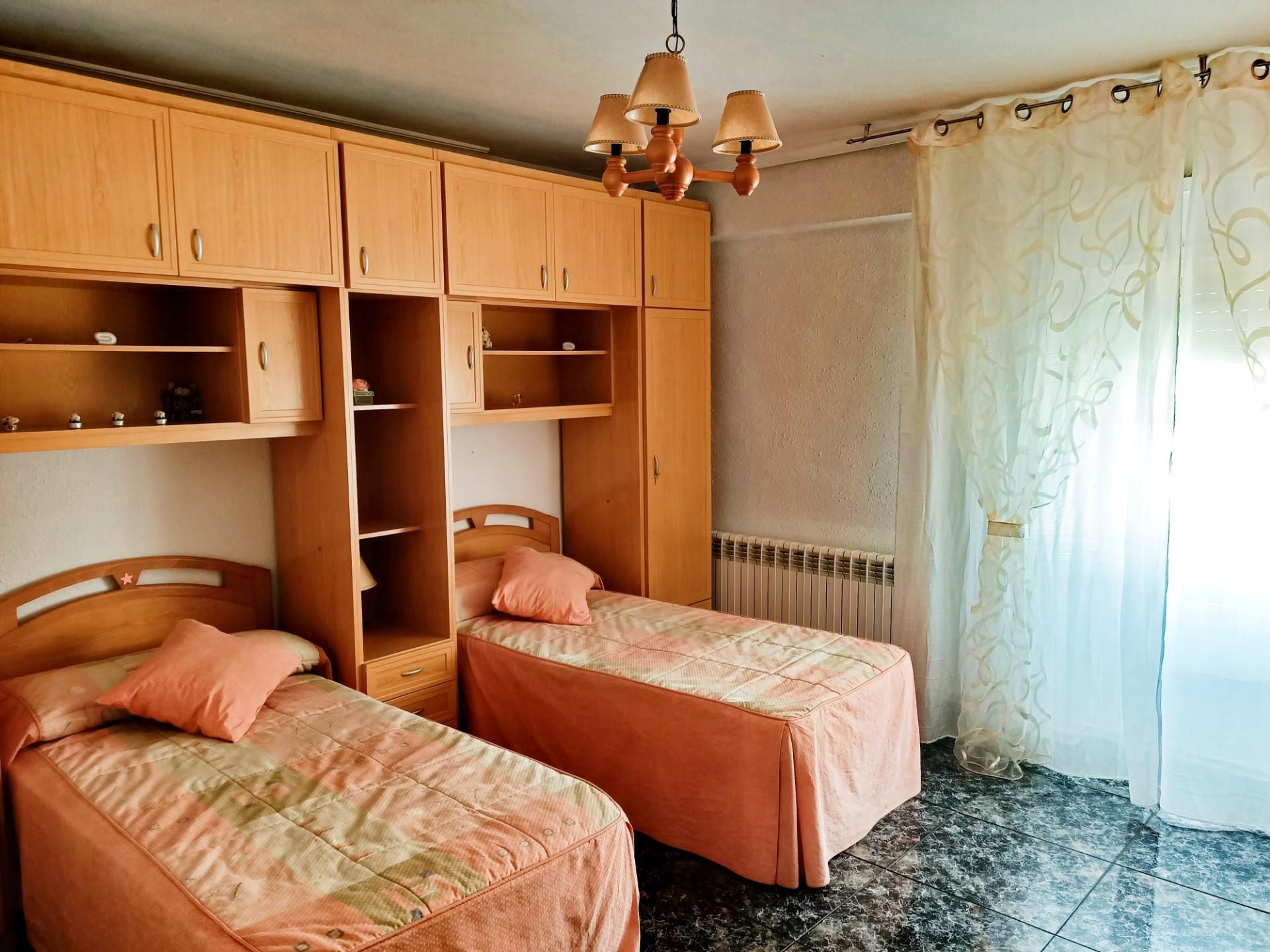 Bedroom of Flat for sale in Mira  with Heating, Furnished and Oven