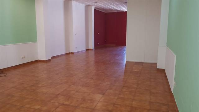 Local comercial en Venta en Calle Prior Pellón en Villacarrillo