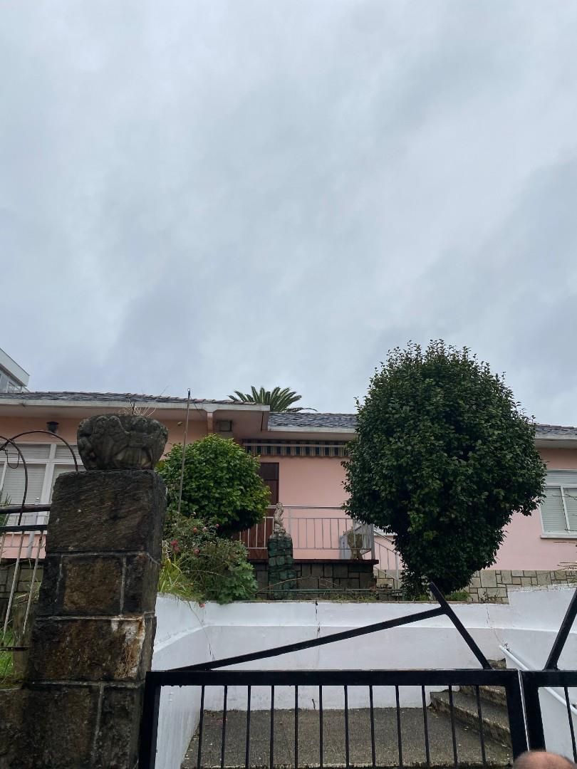 Vista exterior de Casa o xalet en venda en Fene amb Terrassa i Balcó