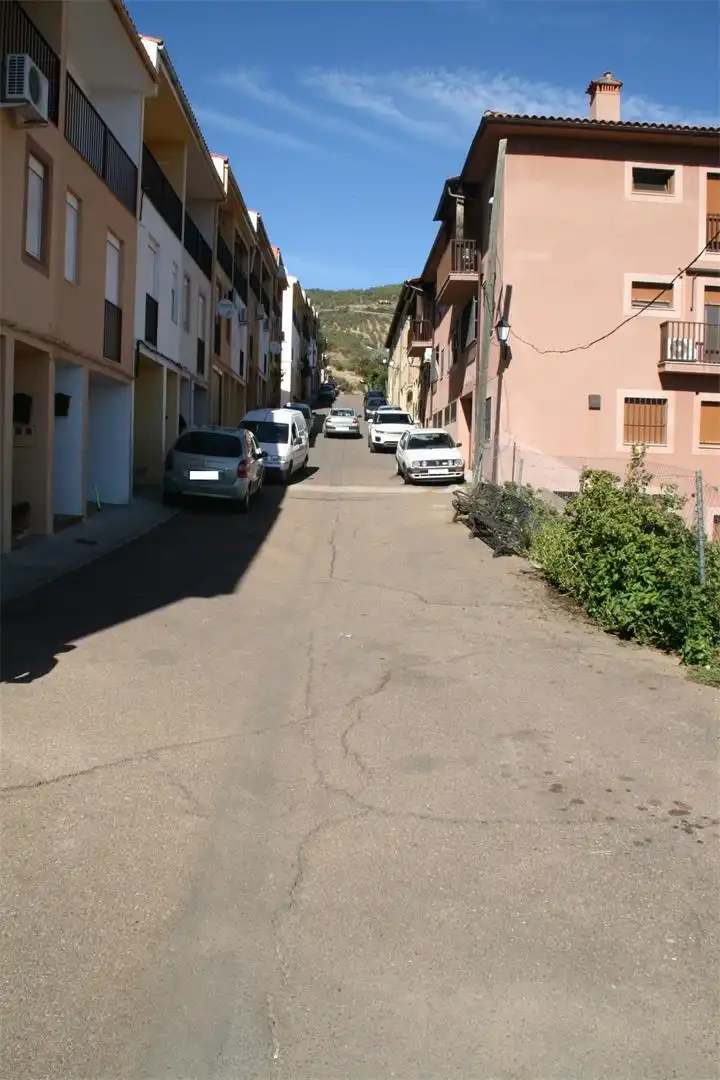Grundstücke zum Verkauf in Calle Cáceres, Guadalupe Parkplatz von Grundstücke zum Verkauf in Guadalupe
