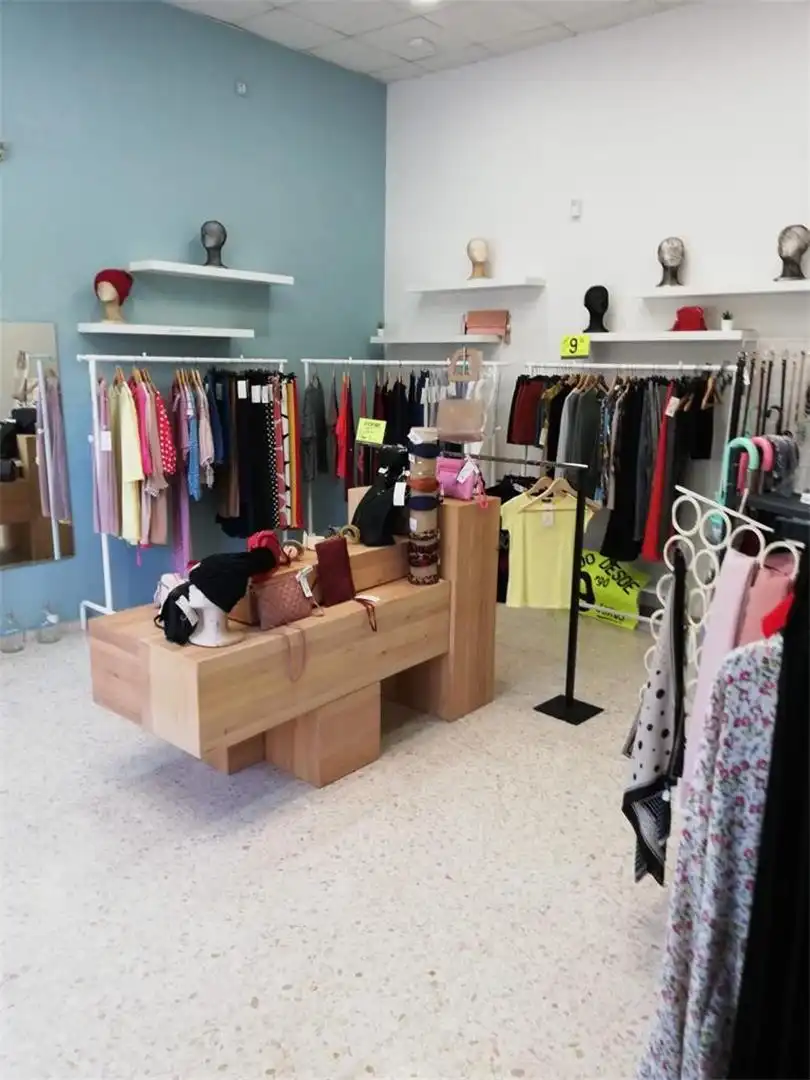 Local en venda a Calle Victoria Kent, 5, Villegas Local en venda en Sevilla amb Aire condicionat