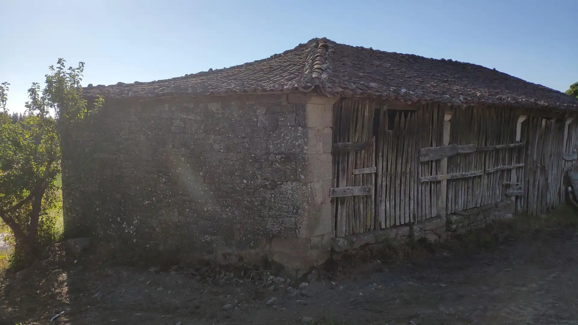 Casa adosada en venta en Barrio Xabaldiño, Rodeiro Vista exterior de Casa adosada en venta en Rodeiro con Jardín privado y Trastero