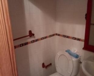 Bathroom of Flat for sale in Vícar  with Balcony