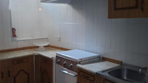 Foto 5 de Casa adosada en venta en Calle Naranjos, Feria, Badajoz