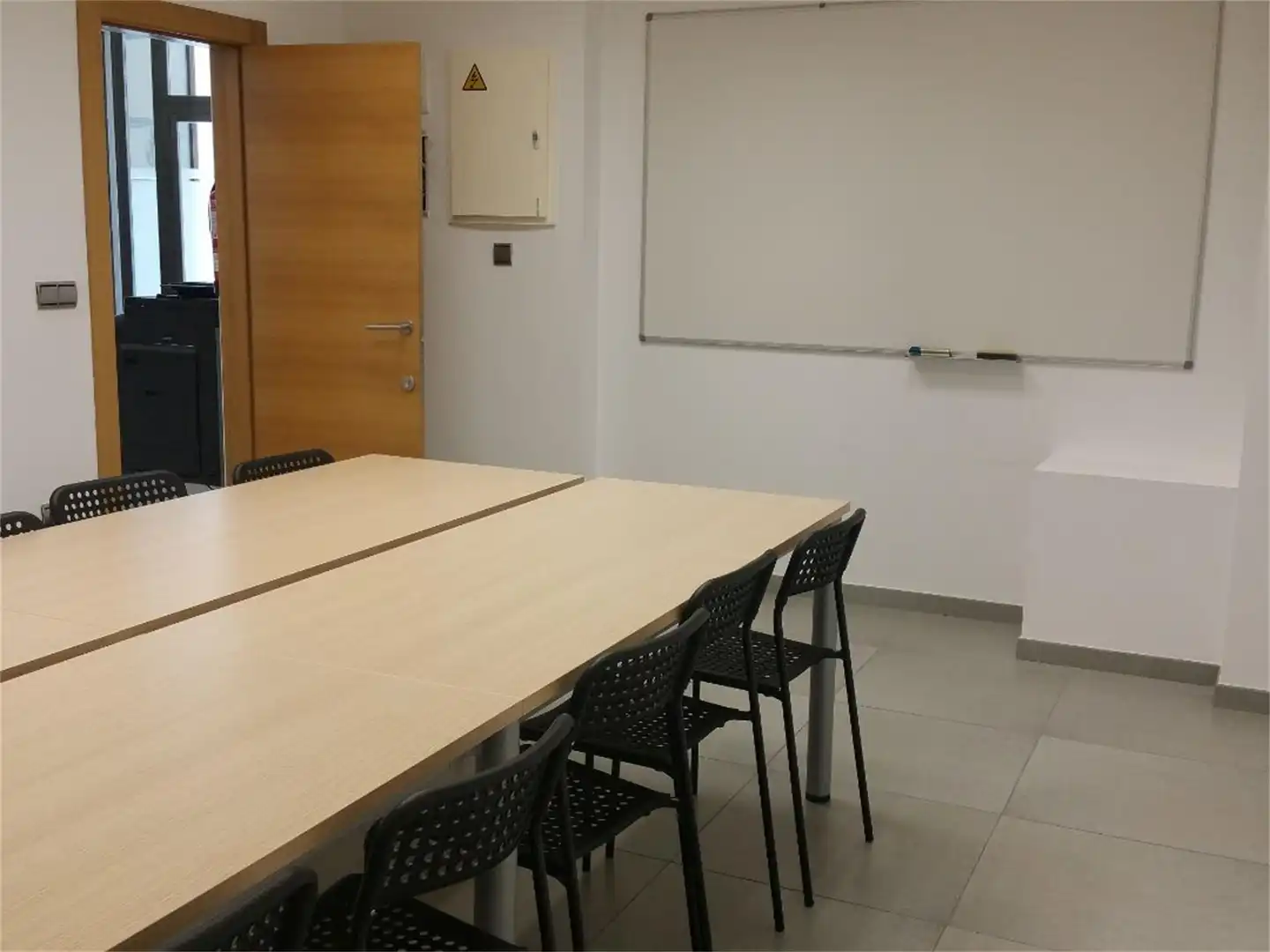 Oficina de alquiler en Calle Deportista Ramón Mendizábal, 5, San Fernando - Princesa Mercedes Oficina de alquiler en Alicante / Alacant