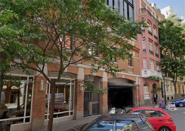 Garaje en Venta en Calle de Gaztambide en Gaztambide