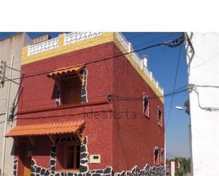 Vista exterior de Casa adosada en venda en San Rafael del Río amb Calefacció, Terrassa i Traster