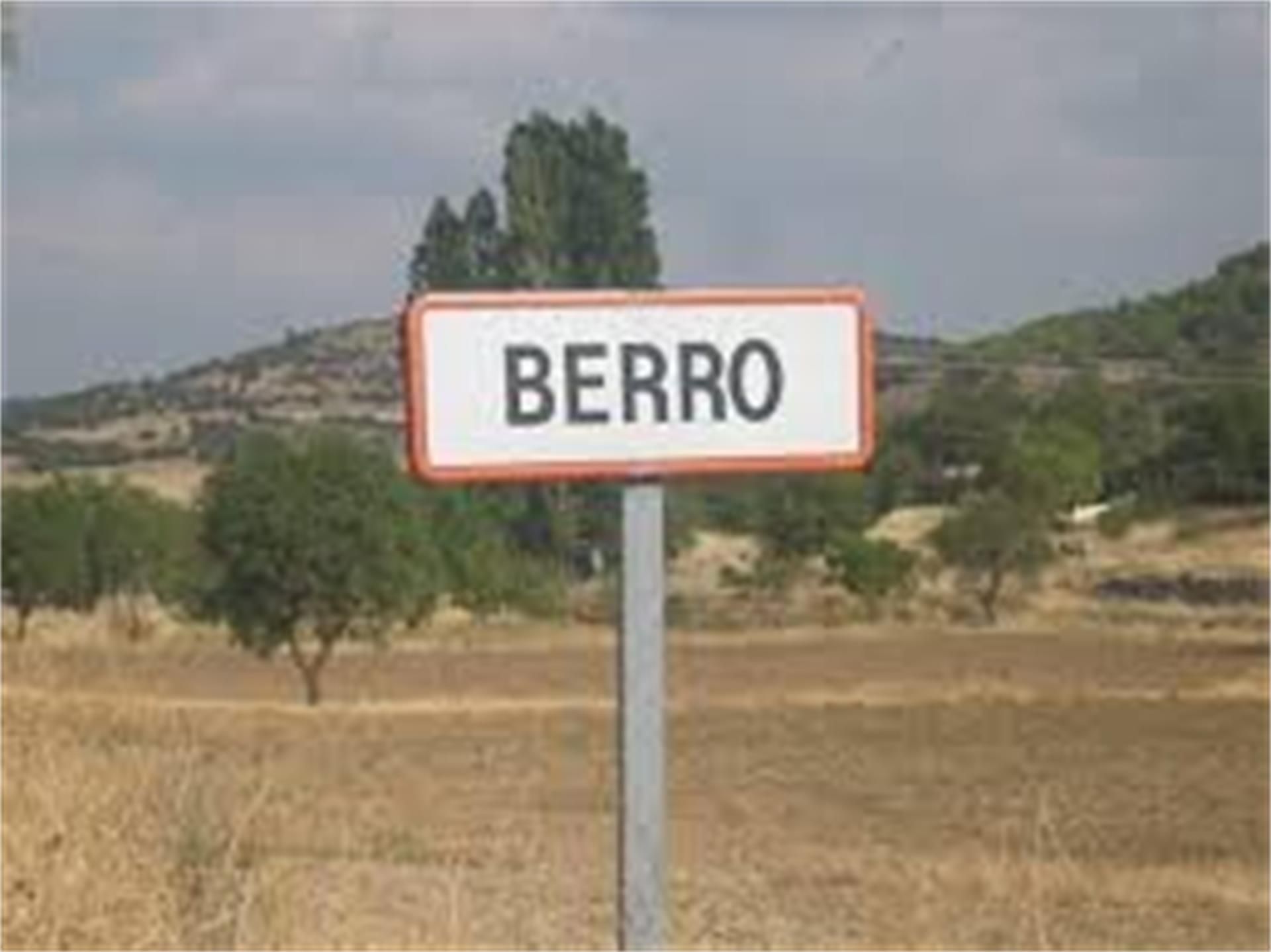 Exterior view of Land for sale in Casas de Lázaro