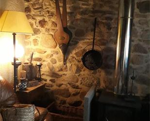 Sala d'estar de Casa adosada en venda en Hinojosa de Duero