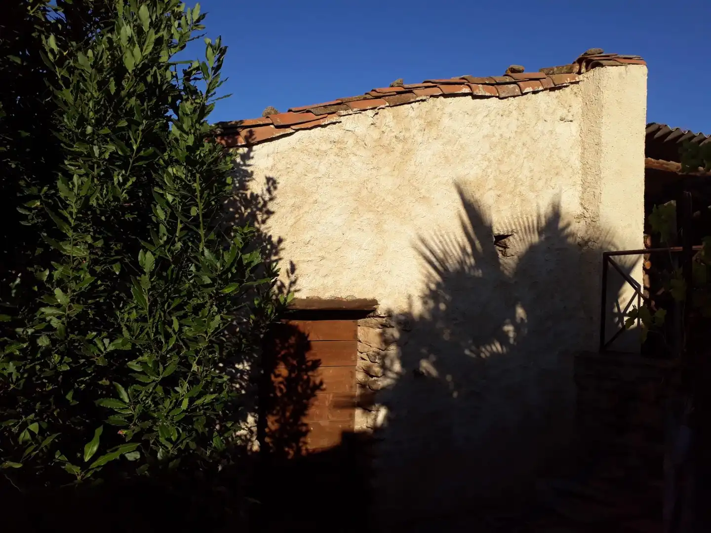 Casa adosada en venda a Calle Alba, Hinojosa de Duero Vista exterior de Casa adosada en venda en Hinojosa de Duero amb Jardí privat i Rentadora