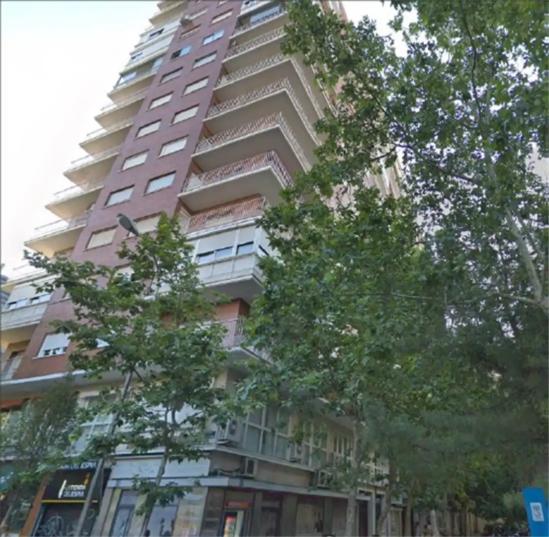 Vista exterior de Local en venta en  Madrid Capital con Aire acondicionado y Calefacción