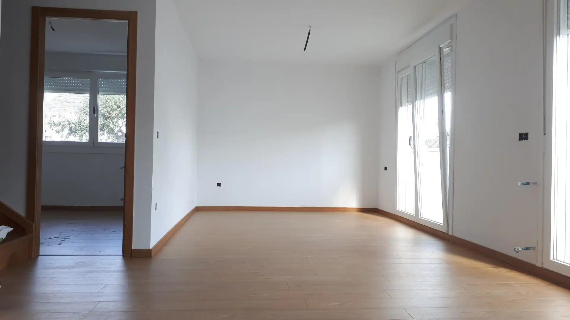 Casa adosada en venta en do Marqués de Trives, A Pobra de Trives Sala de estar de Casa adosada en venta en A Pobra de Trives con Calefacción, Jardín privado y Parquet