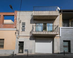 Exterior view of Single-family semi-detached for sale in Terrassa  with Air Conditioner, Terrace and Balcony