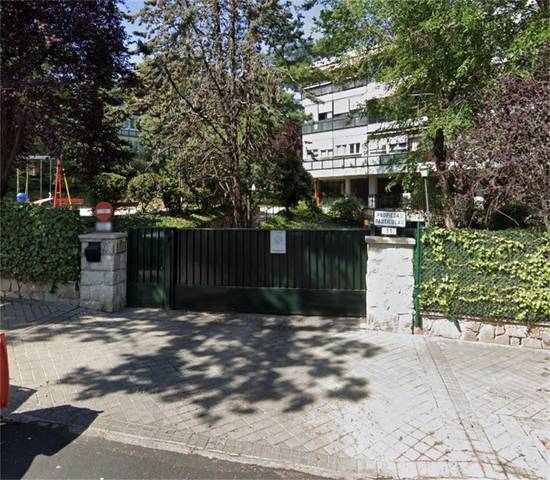 Garaje en Venta en Calle de la Costa Brava en Mirasierra