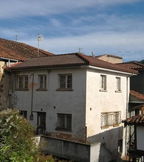 Foto 2 de Casa adosada en venda a Avenida Camino de Santiago, 69, Lena, Asturias
