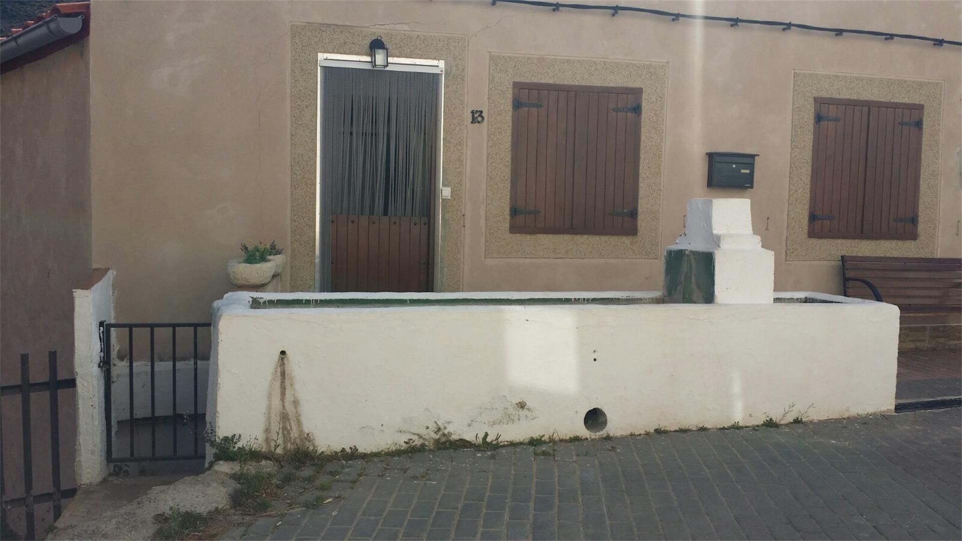 Vista exterior de Planta baixa en venda en Bejís amb Aire condicionat, Terrassa i Balcó