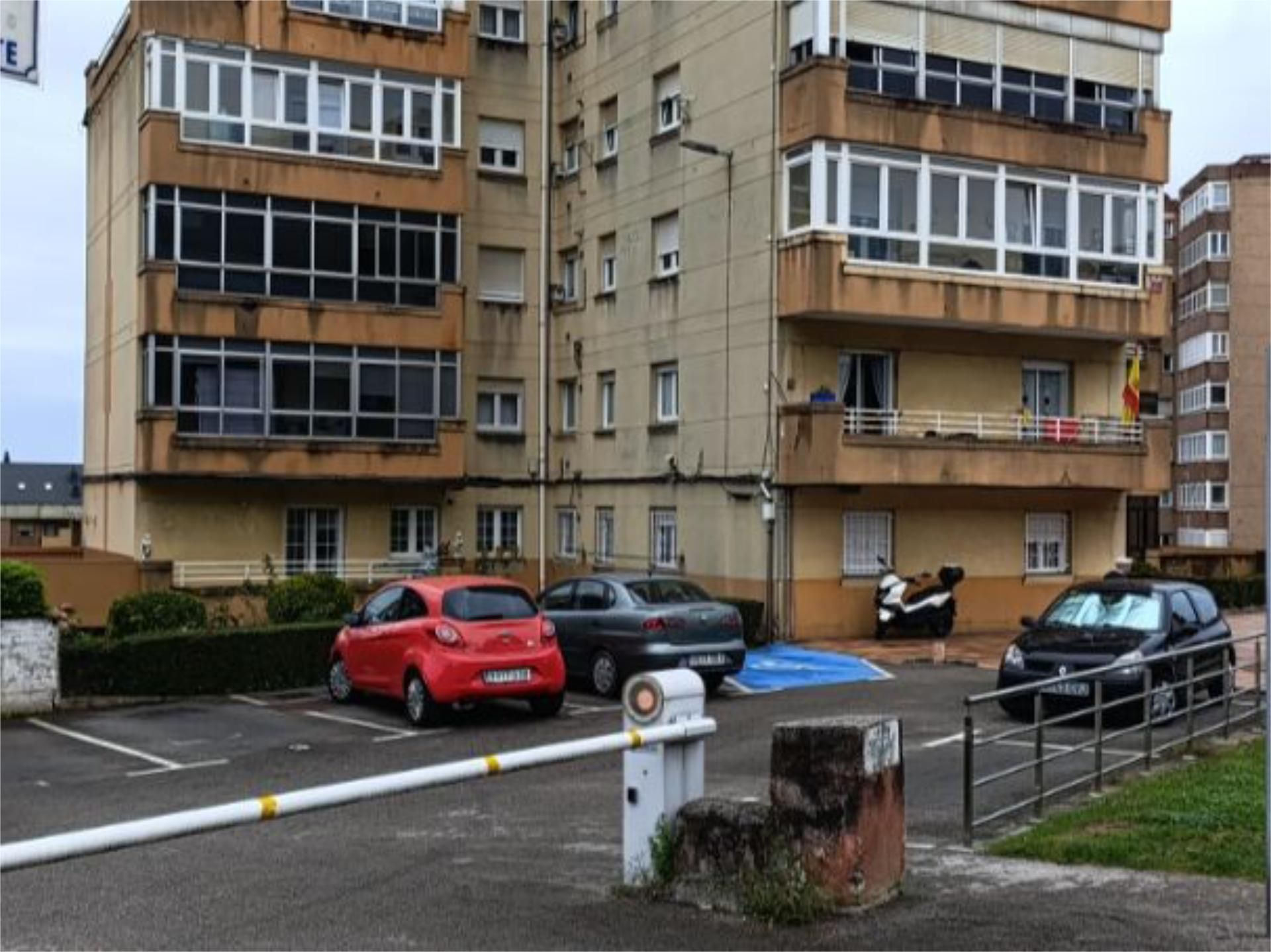 Vista exterior de Traster de lloguer en Santander