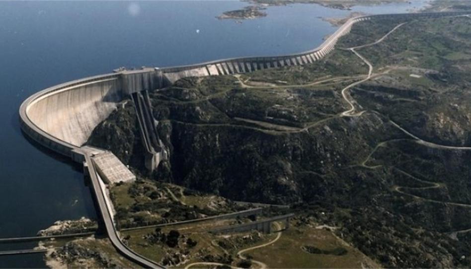 Foto 1 de Casa adosada en venda a Calle Ancha, 3, Villar del Buey, Zamora