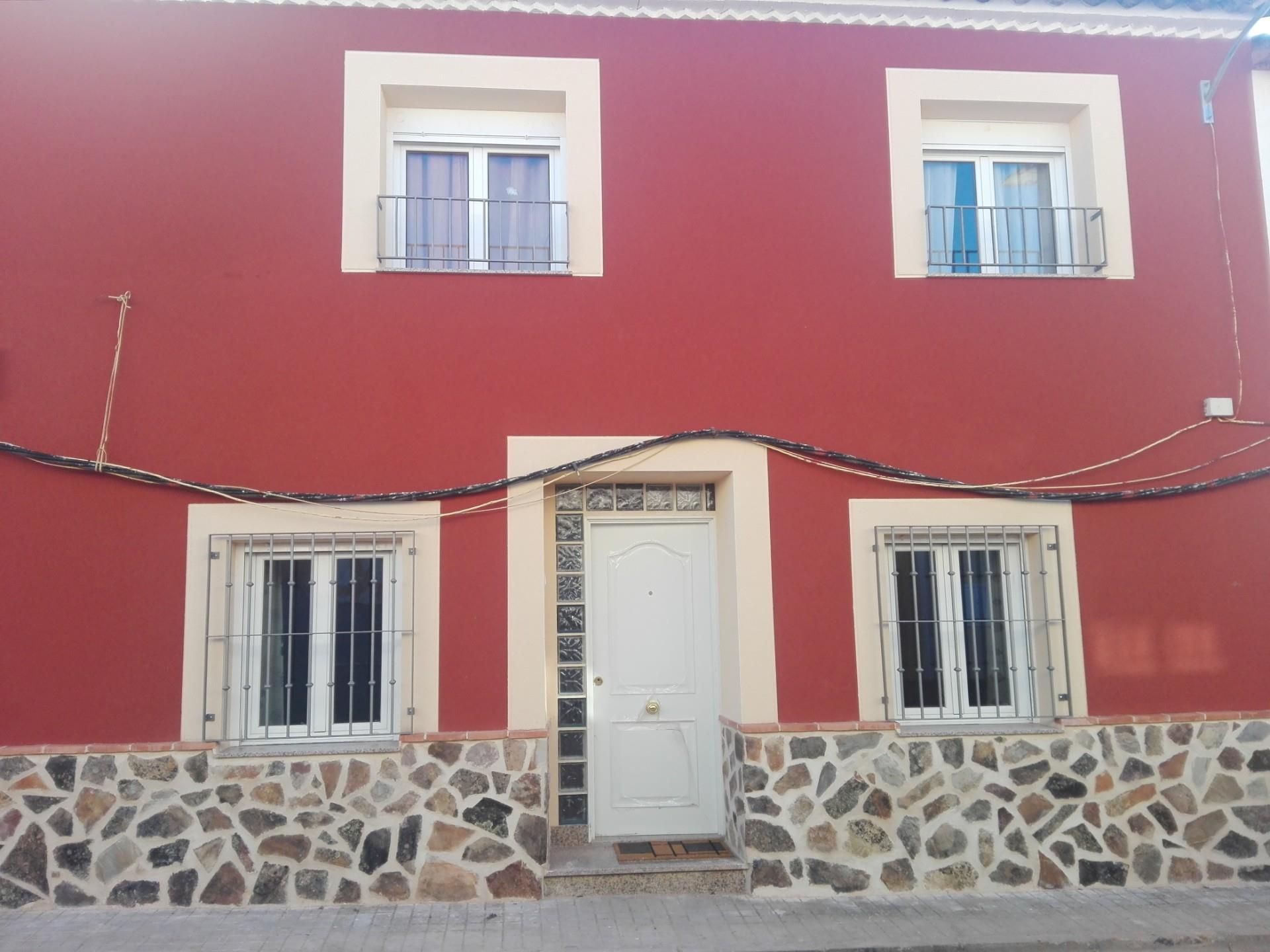 Exterior view of Single-family semi-detached for sale in Castellar de Santiago
