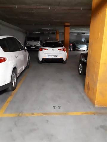 Garaje en Alquiler en Carrer de Saragossa, 125 en El Putget i el Farró