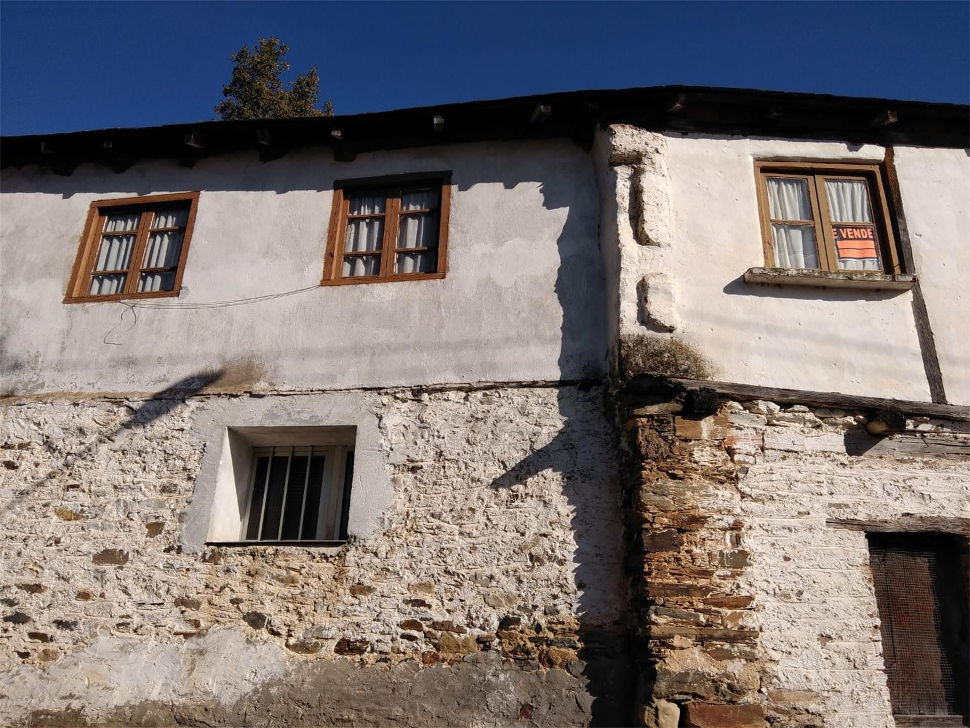 Exterior view of Country house for sale in O Barco de Valdeorras  