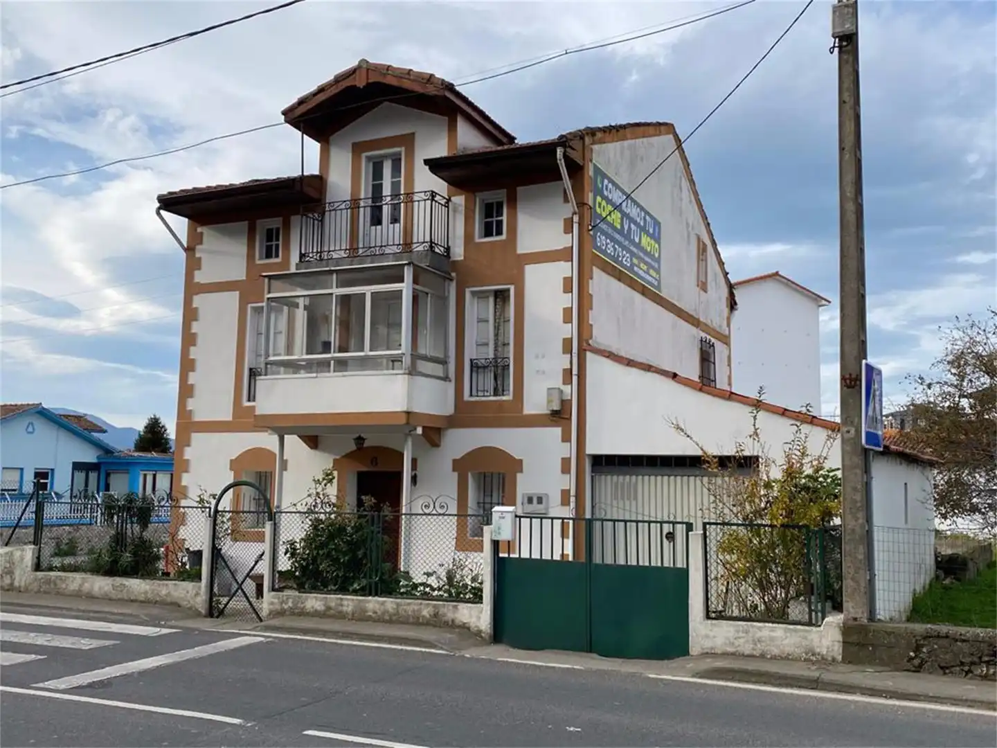 Houses for sale in Calle la Quinta, Colindres Exterior view of Houses for sale in Colindres